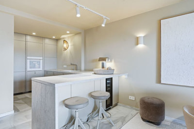 muxog80udql18-cc72f169493c096e712837ff5d8b6e4