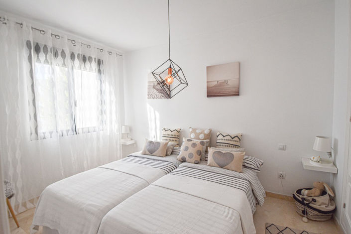 Image No.13-4 Bed Townhouse for sale