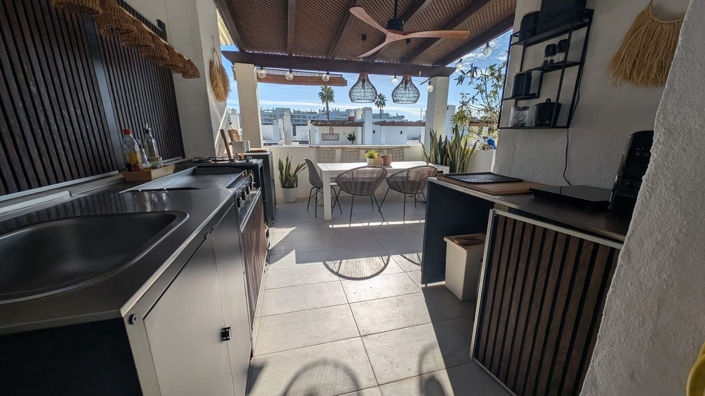 Image No.4-4 Bed Townhouse for sale