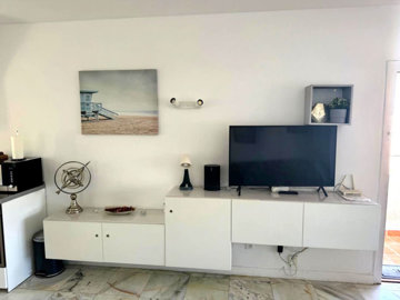 97n8bq7zd24-c23c0f86247804fa50226aecd8b0b2c8