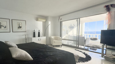 m894rdu4kz818-cc72f169493c096e712837ff5d8b6e4