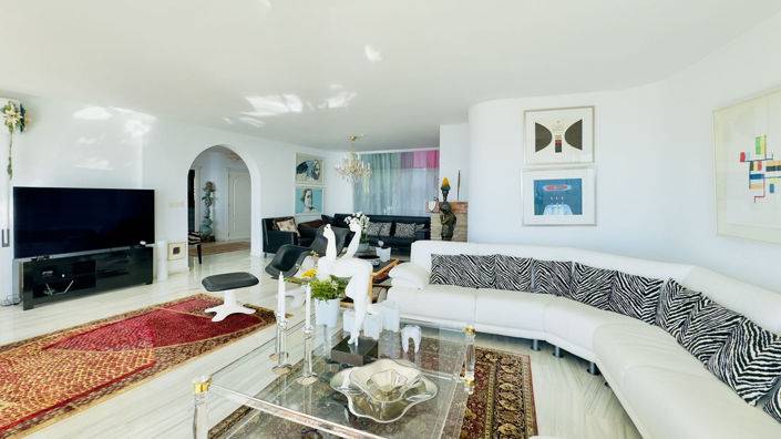 Image No.7-5 Bed Villa for sale