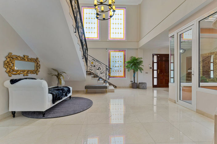 Image No.8-6 Bed Villa for sale