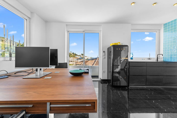 Image No.10-4 Bed Villa for sale