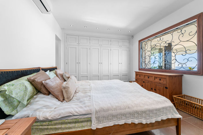 Image No.15-4 Bed Villa for sale