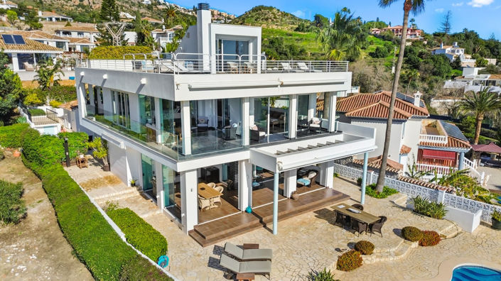 Image No.2-4 Bed Villa for sale