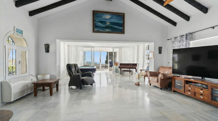 Image No.7-5 Bed Villa for sale