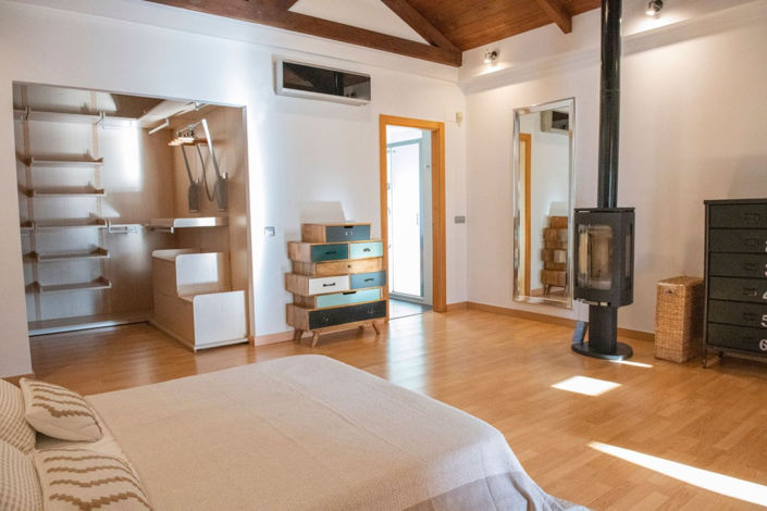 Image No.15-4 Bed Villa for sale