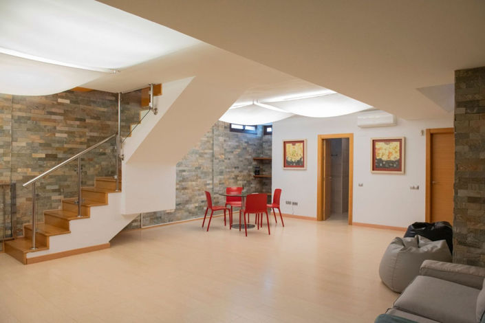 Image No.7-4 Bed Villa for sale