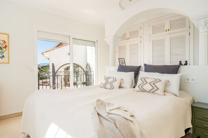 Image No.15-4 Bed Villa for sale