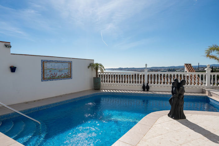 Image No.4-4 Bed Villa for sale