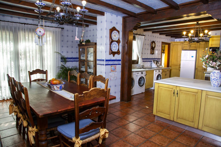 Image No.13-6 Bed Villa for sale