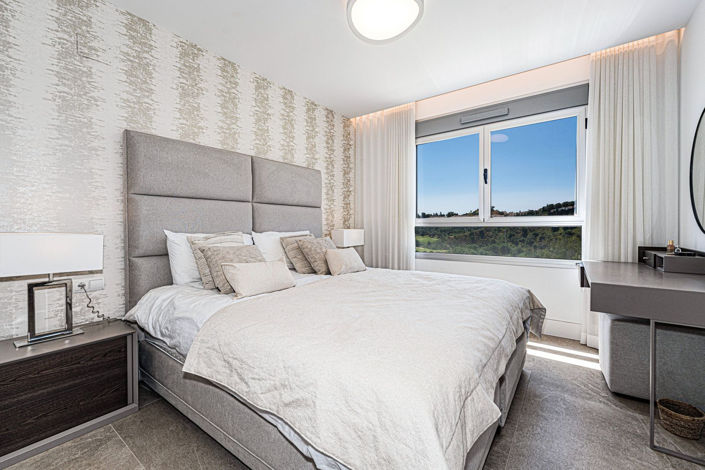 Image No.14-3 Bed Townhouse for sale