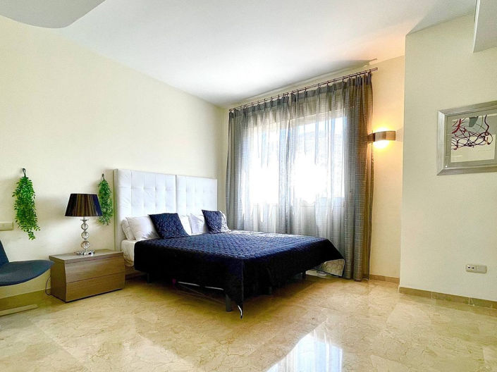 Image No.12-3 Bed Townhouse for sale