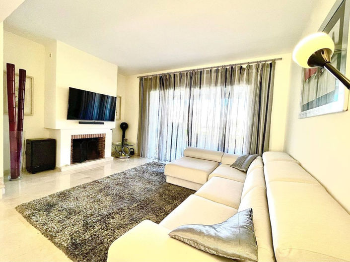 Image No.6-3 Bed Townhouse for sale