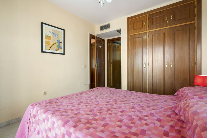 Image No.20-5 Bed Townhouse for sale