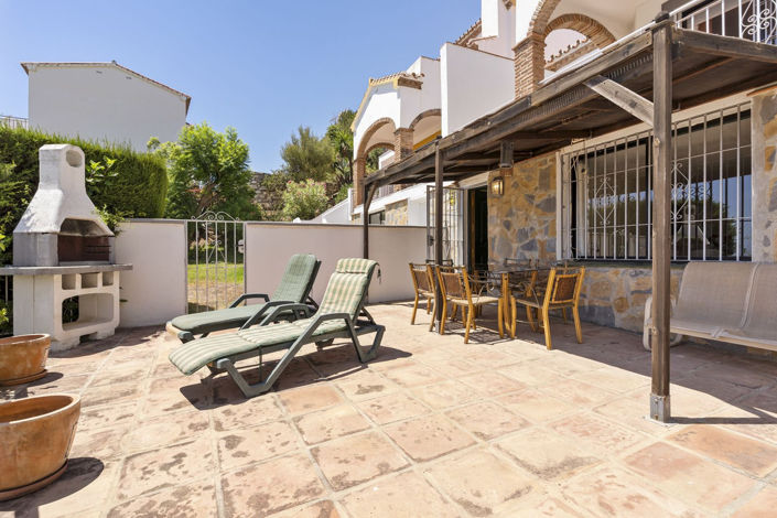 Image No.4-5 Bed Townhouse for sale