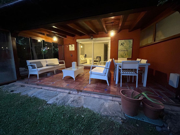 Image No.4-4 Bed Townhouse for sale