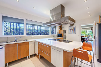 nkg9pntvby5-3595ad71cbd87be6c3643a4285ef4791