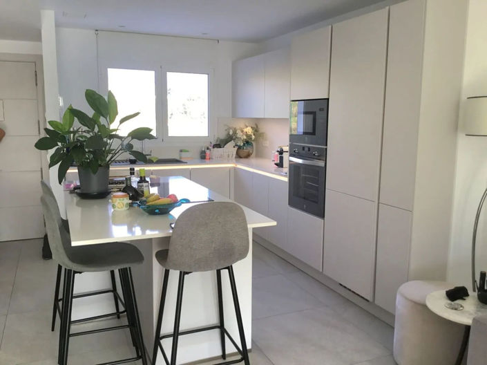 Image No.14-3 Bed Townhouse for sale