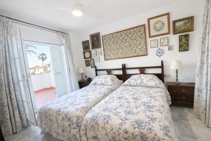 Image No.9-Maison de ville de 4 chambres à vendre à Estepona