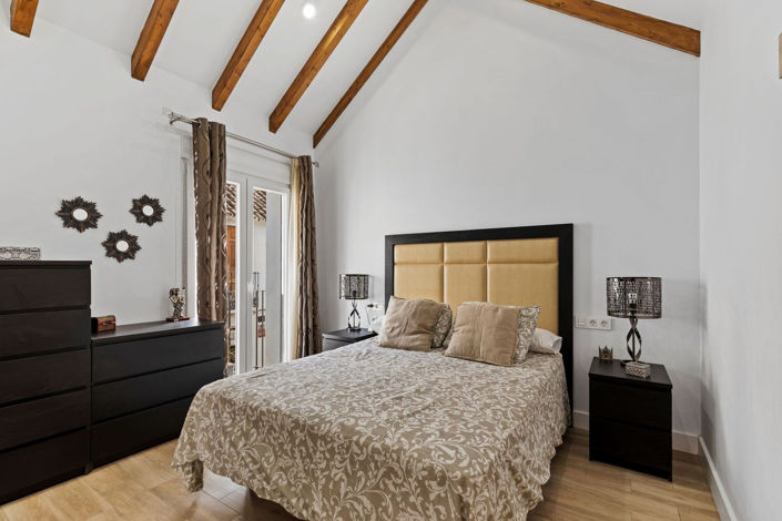 Image No.11-4 Bed Villa for sale