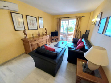 96mr1v64kg83-e898b2bb2a2fdfd06d2c39894dce8316