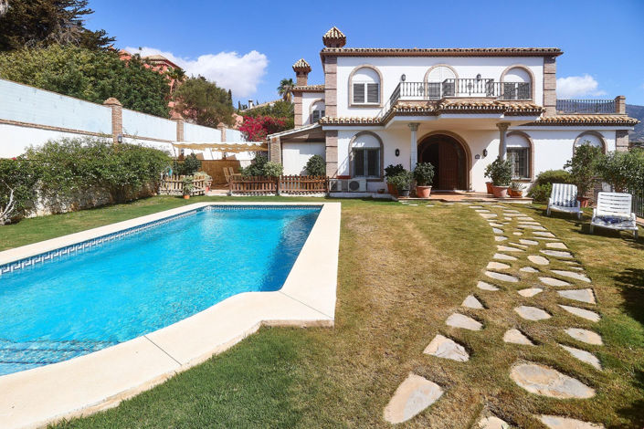 Image No.4-4 Bed Villa for sale