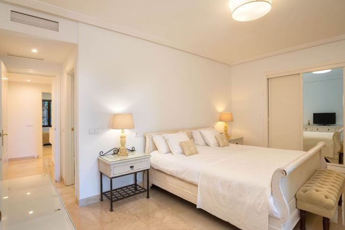 Image No.15-3 Bed Apartment for sale