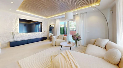 kg6tfy4vtnn15-11d12f2f454f2f5e9b981fdd8b901d5