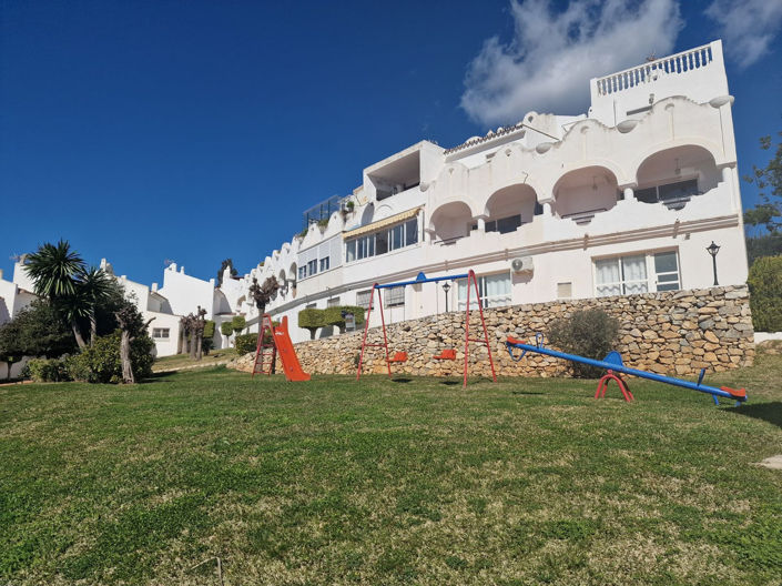 Image No.2-Maison de ville de 3 chambres à vendre à Marbella