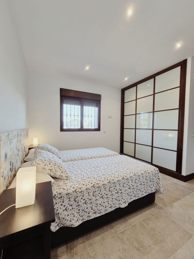 Image No.13-Villa de 5 chambres à vendre à San Pedro de Alcantara