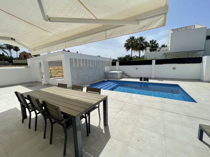 Image No.5-Villa de 3 chambres à vendre à San Pedro de Alcantara