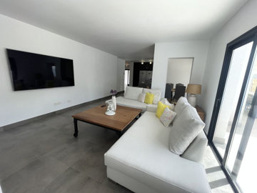 r5jmt7jr5mm10-bb915d1cb19341576dcdc994b81ab9c