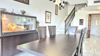 0eief4674x9c11-20939a0134ad724a8cb2a801094d15