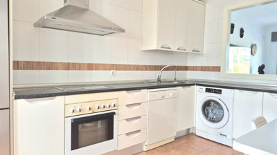 lpu978t8v1r5-3595ad71cbd87be6c3643a4285ef4791