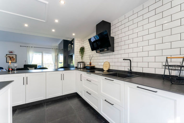 Image No.15-3 Bed Townhouse for sale