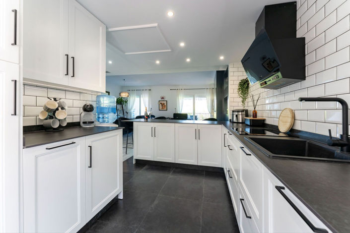 Image No.16-3 Bed Townhouse for sale