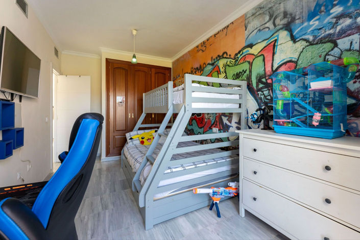 Image No.17-3 Bed Townhouse for sale