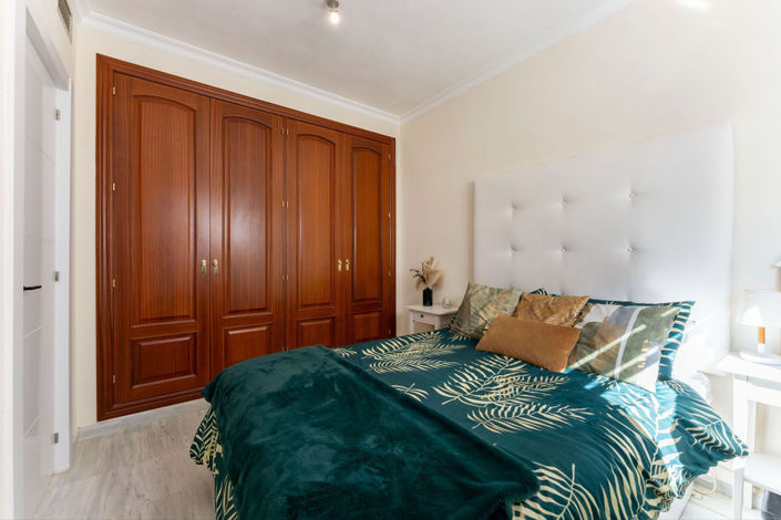 Image No.19-3 Bed Townhouse for sale