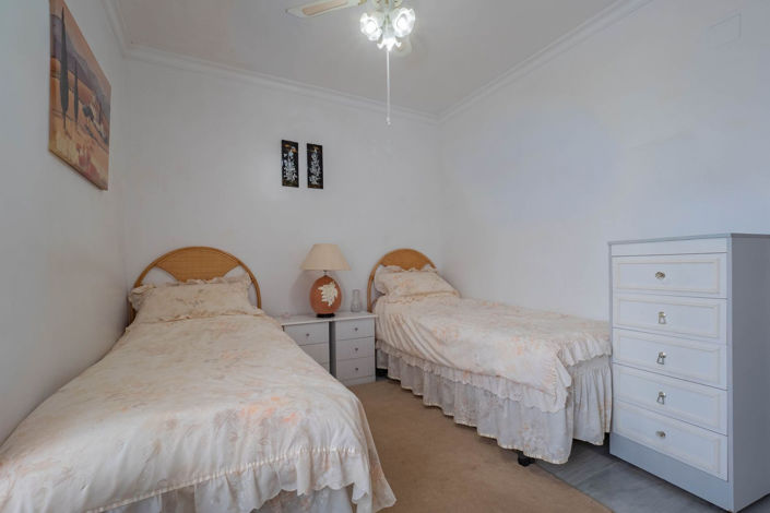 Image No.17-2 Bed Townhouse for sale