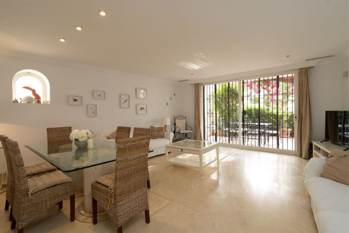 Image No.3-Appartement de 2 chambres à vendre à Elviria