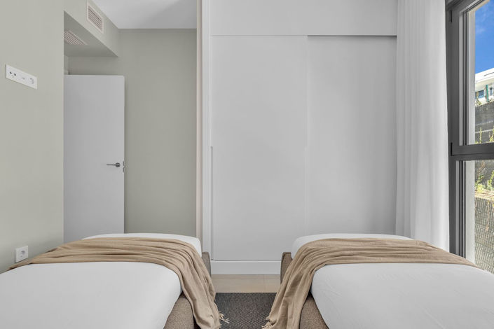 Image No.17-3 Bed Apartment for sale