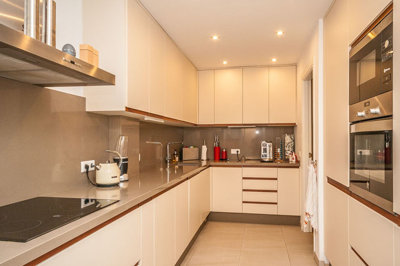 h45yw941g74-c23c0f86247804fa50226aecd8b0b2c8