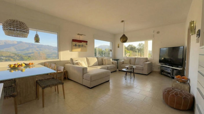 Image No.8-4 Bed Villa for sale