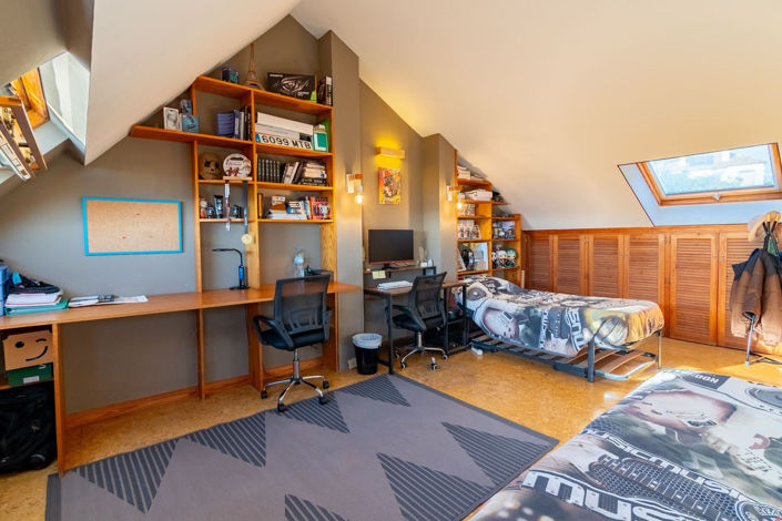 Image No.13-4 Bed Townhouse for sale