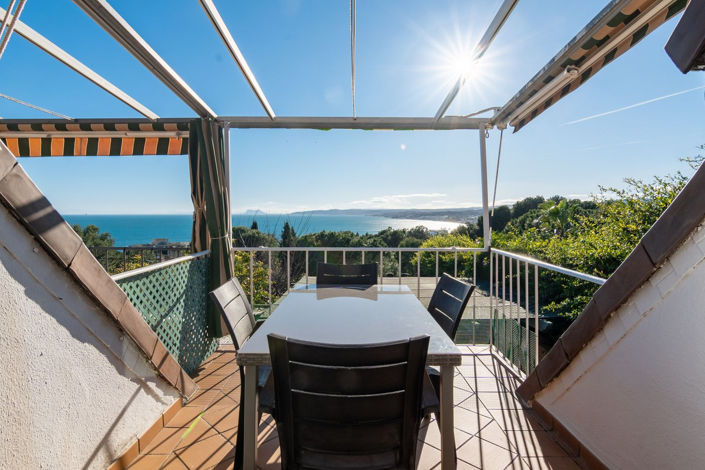 Image No.2-4 Bed Townhouse for sale