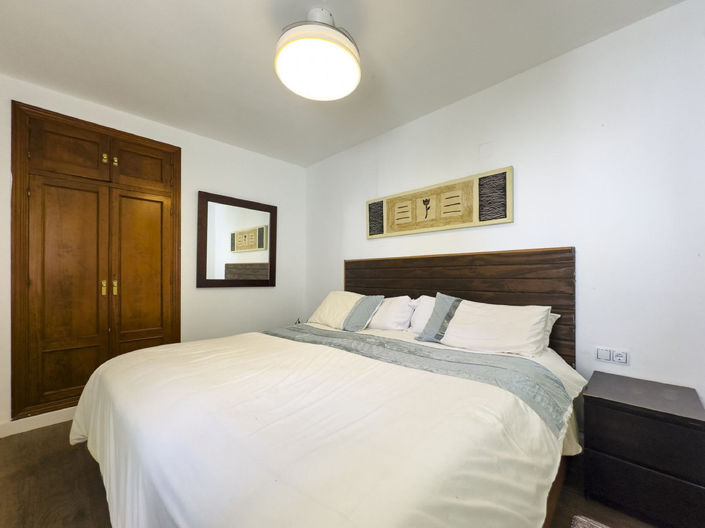 Image No.13-3 Bed Townhouse for sale