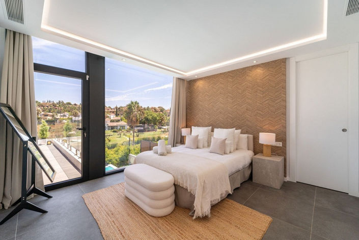 Image No.16-5 Bed Villa for sale