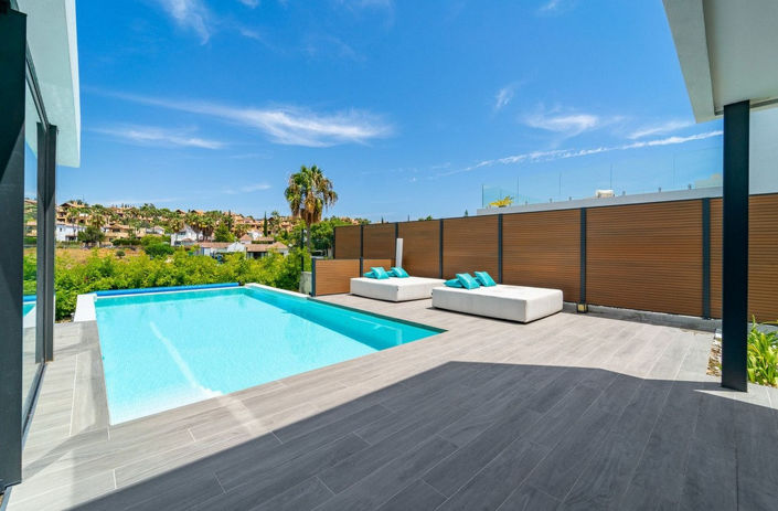 Image No.3-5 Bed Villa for sale